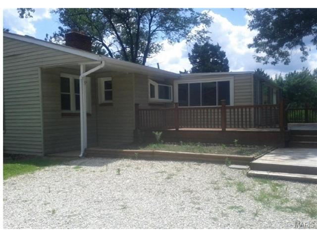 745 Oklahoma Ave, Ballwin, MO 63021 photo 2