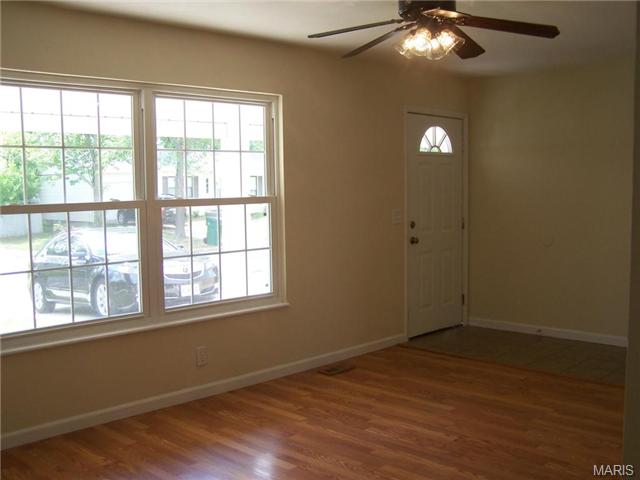 1701 Springhill Dr, O'fallon, MO 63366 photo 5