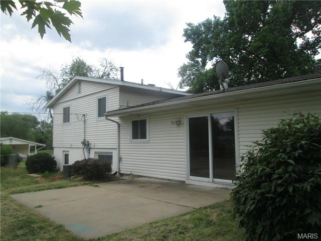 10 E Ofallon, O'fallon, MO 63366 photo 9