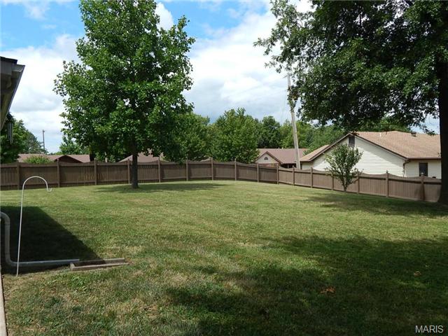 310 Coronation Dr, O'fallon, MO 63366 photo 13