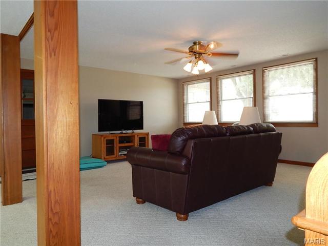 310 Coronation Dr, O'fallon, MO 63366 photo 7