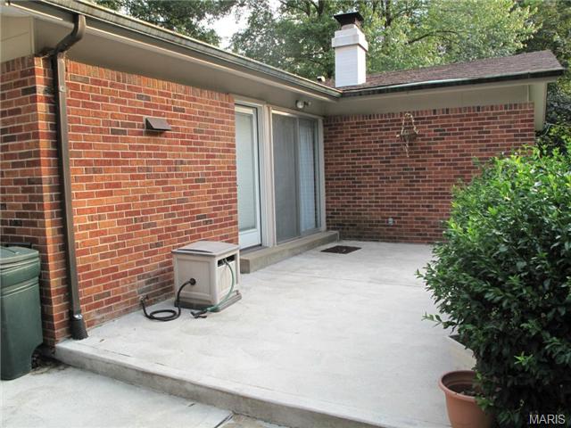 327 Chipley Cir, Ballwin, MO 63011 photo 17
