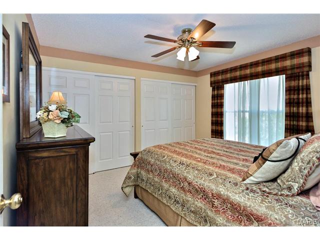 282 Grand Dr, O'fallon, MO 63366 photo 16