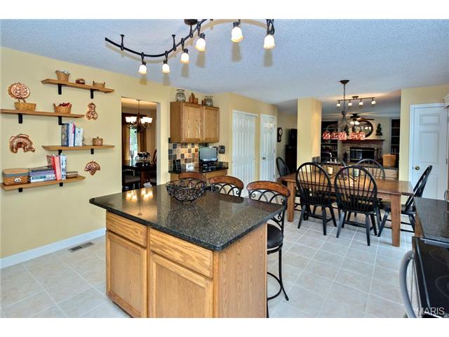 282 Grand Dr, O'fallon, MO 63366 photo 10