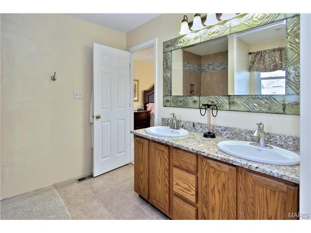 282 Grand Dr, O'fallon, MO 63366 photo 15