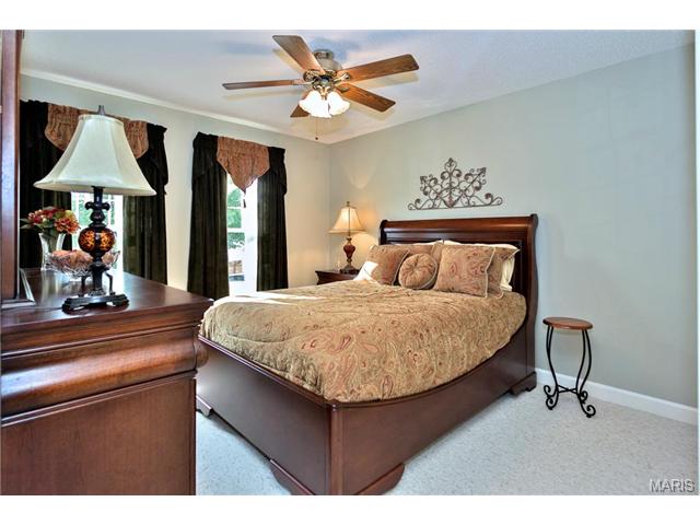 282 Grand Dr, O'fallon, MO 63366 photo 17