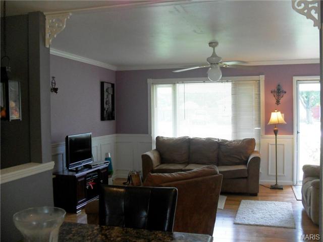 111 Raymond, O'fallon, MO 63366 photo 4