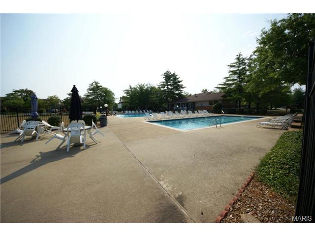 709 Ridgeside Dr #A, Ballwin, MO 63021 photo 34