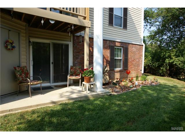 709 Ridgeside Dr #A, Ballwin, MO 63021 photo 1