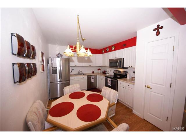 709 Ridgeside Dr #A, Ballwin, MO 63021 photo 16