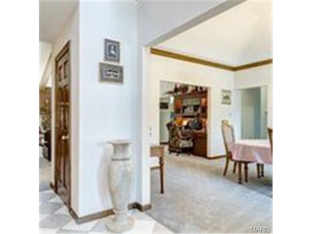 564 Malinmor Dr, Weldon Spring, MO 63304 photo 5
