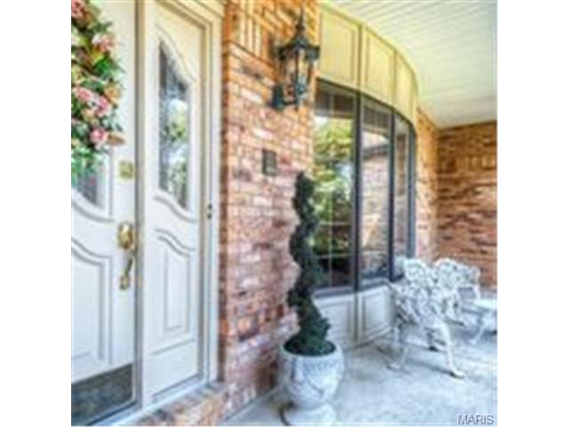 564 Malinmor Dr, Weldon Spring, MO 63304 photo 3