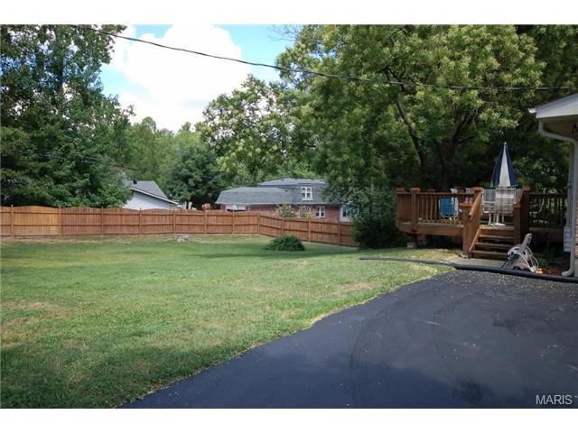 1027 Cla Ter Ri, Ballwin, MO 63011 photo 36