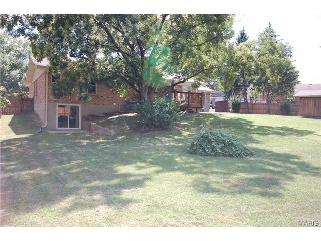 1027 Cla Ter Ri, Ballwin, MO 63011 photo 38