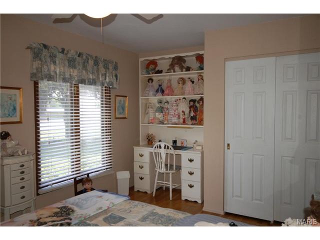 1027 Cla Ter Ri, Ballwin, MO 63011 photo 25