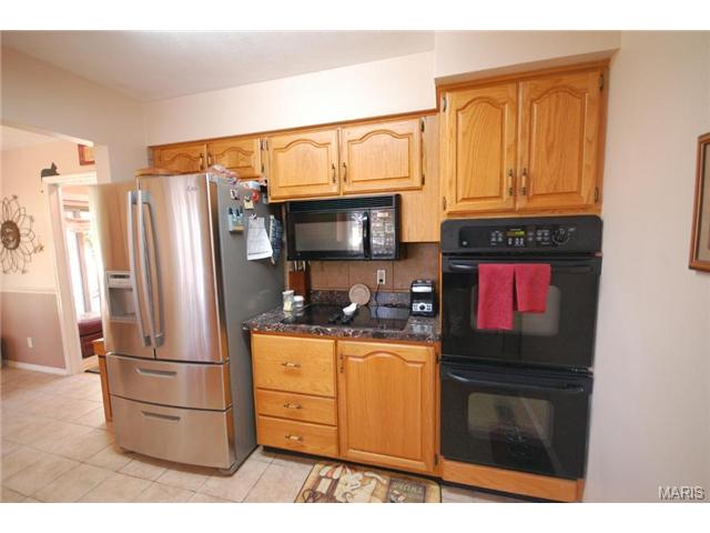 1027 Cla Ter Ri, Ballwin, MO 63011 photo 15