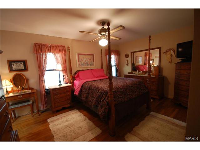 1027 Cla Ter Ri, Ballwin, MO 63011 photo 17