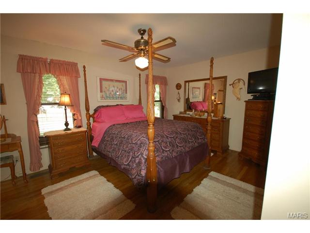 1027 Cla Ter Ri, Ballwin, MO 63011 photo 18