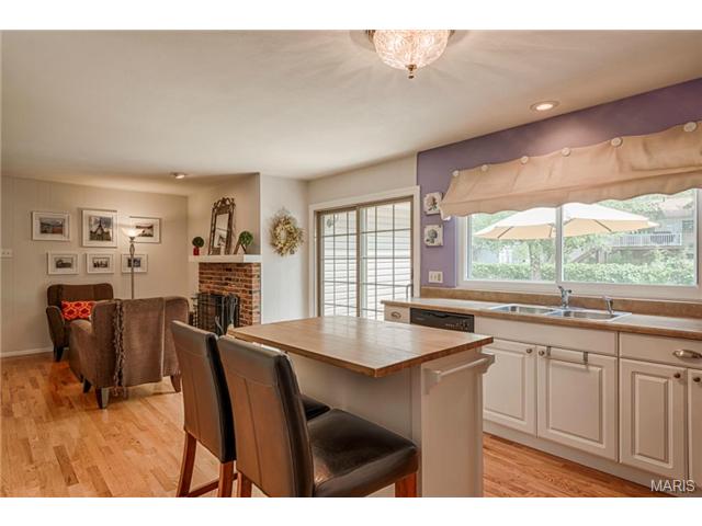 379 Novara Dr, Ballwin, MO 63021 photo 11