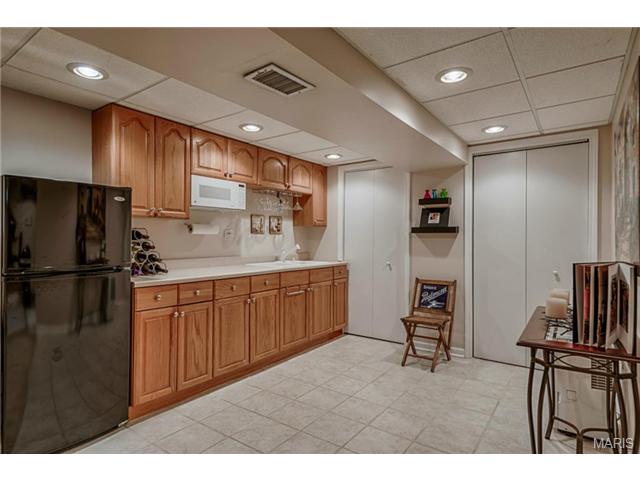 379 Novara Dr, Ballwin, MO 63021 photo 23