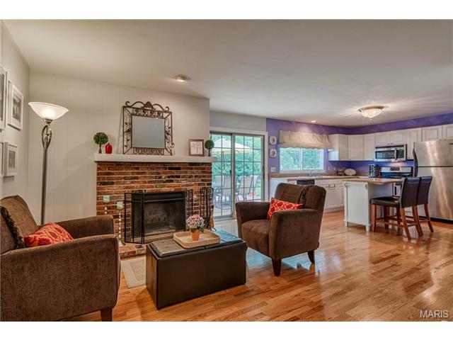 379 Novara Dr, Ballwin, MO 63021 photo 9