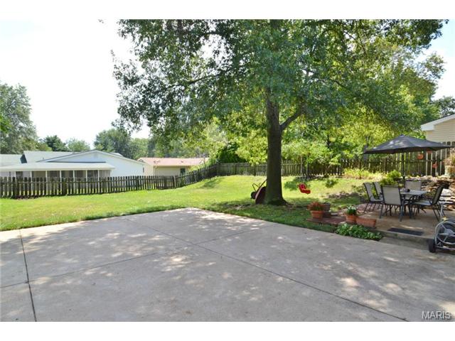 332 New Ballwin Rd, Ballwin, MO 63021 photo 24