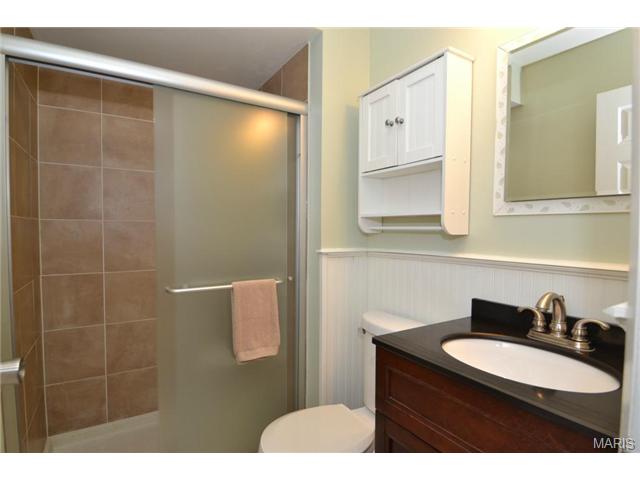332 New Ballwin Rd, Ballwin, MO 63021 photo 11