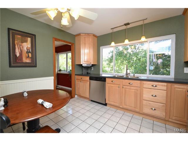 332 New Ballwin Rd, Ballwin, MO 63021 photo 7