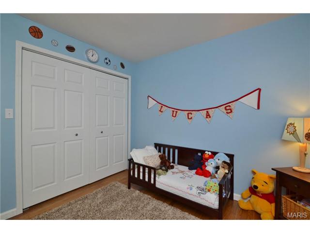 332 New Ballwin Rd, Ballwin, MO 63021 photo 14