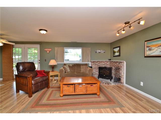 332 New Ballwin Rd, Ballwin, MO 63021 photo 20