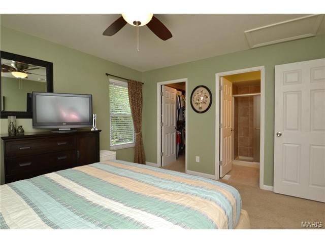 332 New Ballwin Rd, Ballwin, MO 63021 photo 10