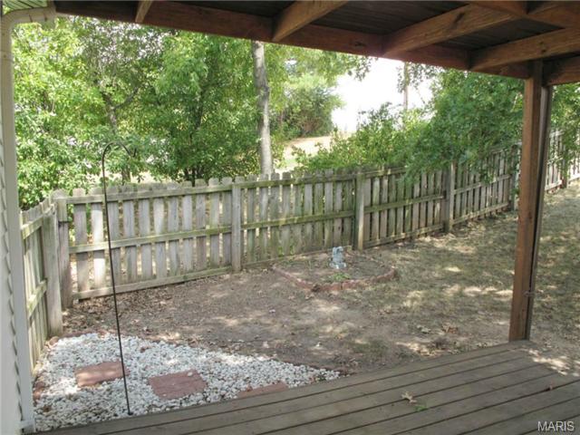 230 Straightoak Ct, Ballwin, MO 63021 photo 24
