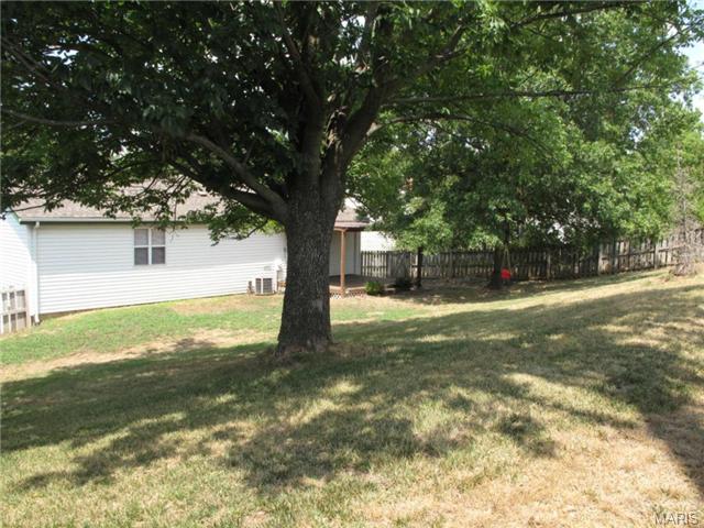 230 Straightoak Ct, Ballwin, MO 63021 photo 25