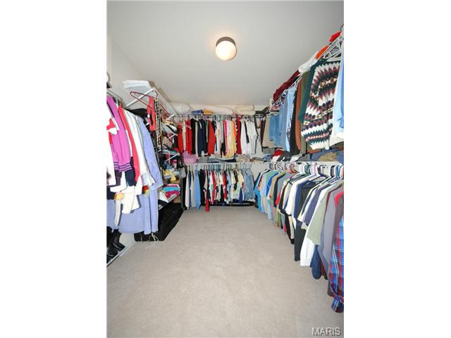 905 Midpoint Dr, O'fallon, MO 63366 photo 14