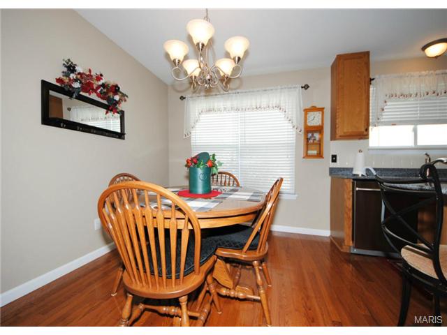 905 Midpoint Dr, O'fallon, MO 63366 photo 12