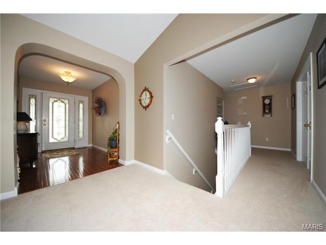 905 Midpoint Dr, O'fallon, MO 63366 photo 3