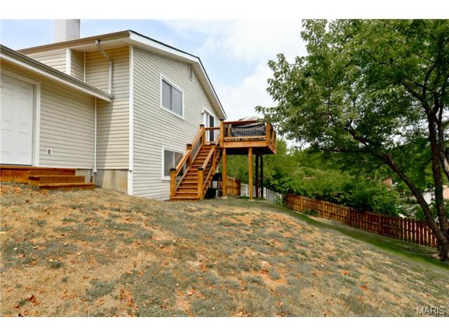562 Vosshill Dr, Ballwin, MO 63021 photo 31