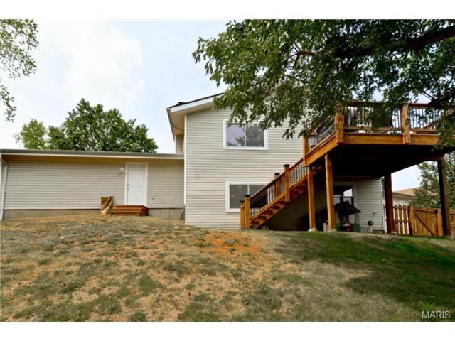 562 Vosshill Dr, Ballwin, MO 63021 photo 32