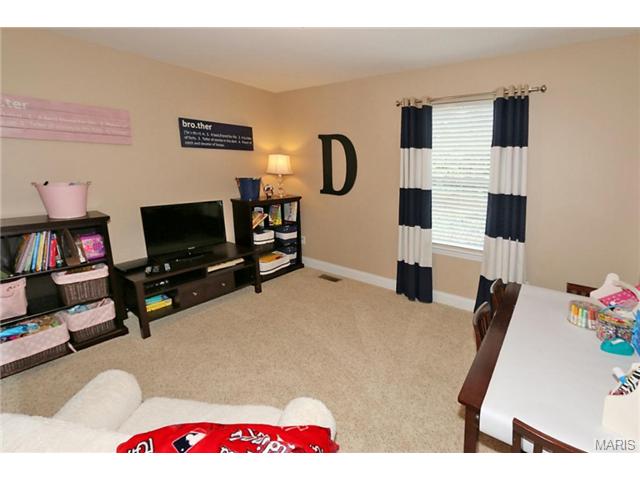 624 Tanya Court Dr, Saint Louis, MO 63129 photo 25