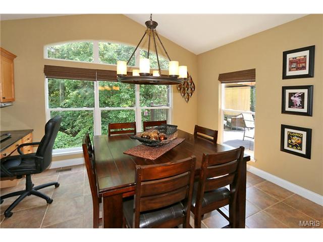 624 Tanya Court Dr, Saint Louis, MO 63129 photo 14