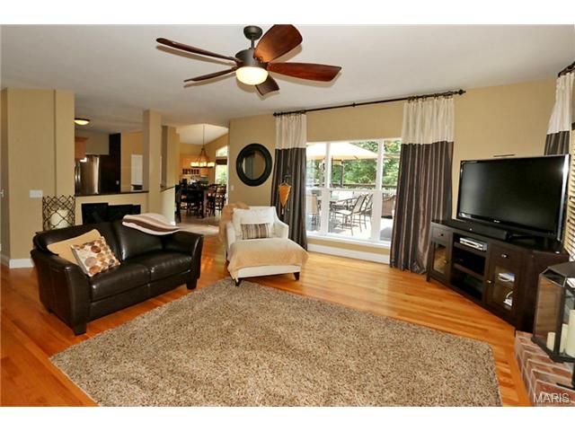 624 Tanya Court Dr, Saint Louis, MO 63129 photo 6