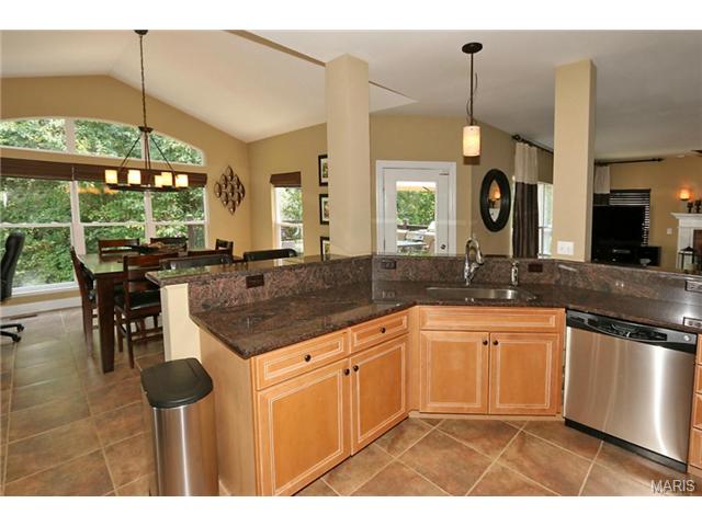 624 Tanya Court Dr, Saint Louis, MO 63129 photo 16