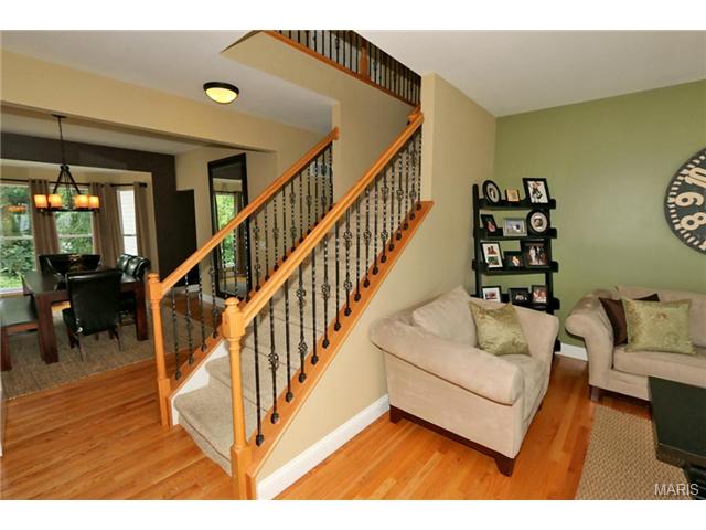 624 Tanya Court Dr, Saint Louis, MO 63129 photo 4