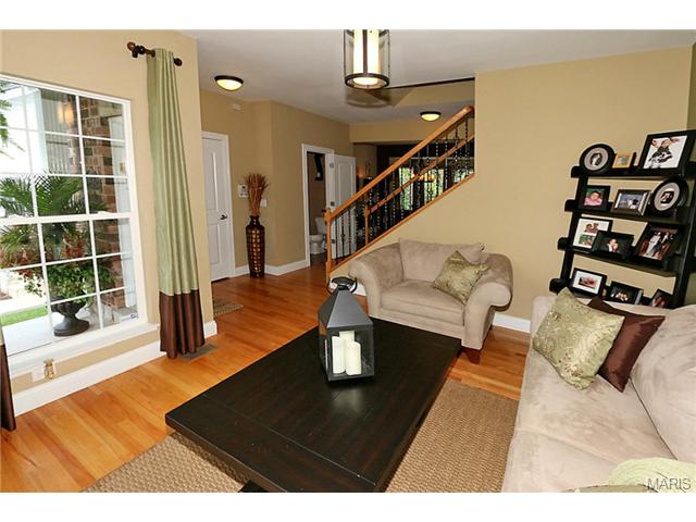 624 Tanya Court Dr, Saint Louis, MO 63129 photo 3