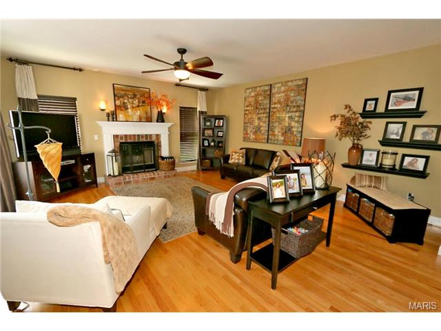 624 Tanya Court Dr, Saint Louis, MO 63129 photo 5