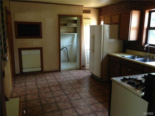 412 Prince David, O'fallon, MO 63366 photo 9