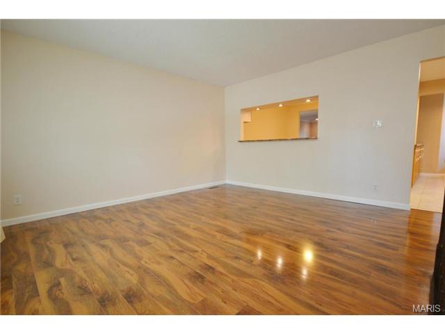 716 Wild Walnut Ln, Ballwin, MO 63021 photo 7