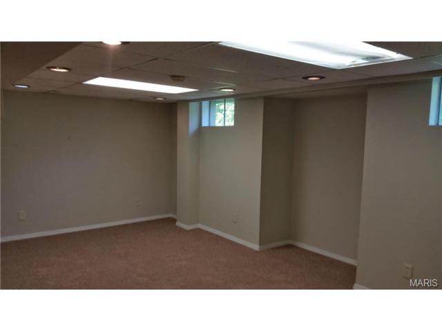 261 Shinstock Ln, O'fallon, MO 63366 photo 8