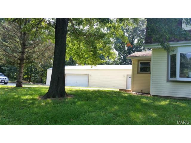 261 Shinstock Ln, O'fallon, MO 63366 photo 9