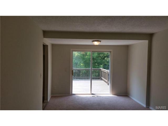 261 Shinstock Ln, O'fallon, MO 63366 photo 5